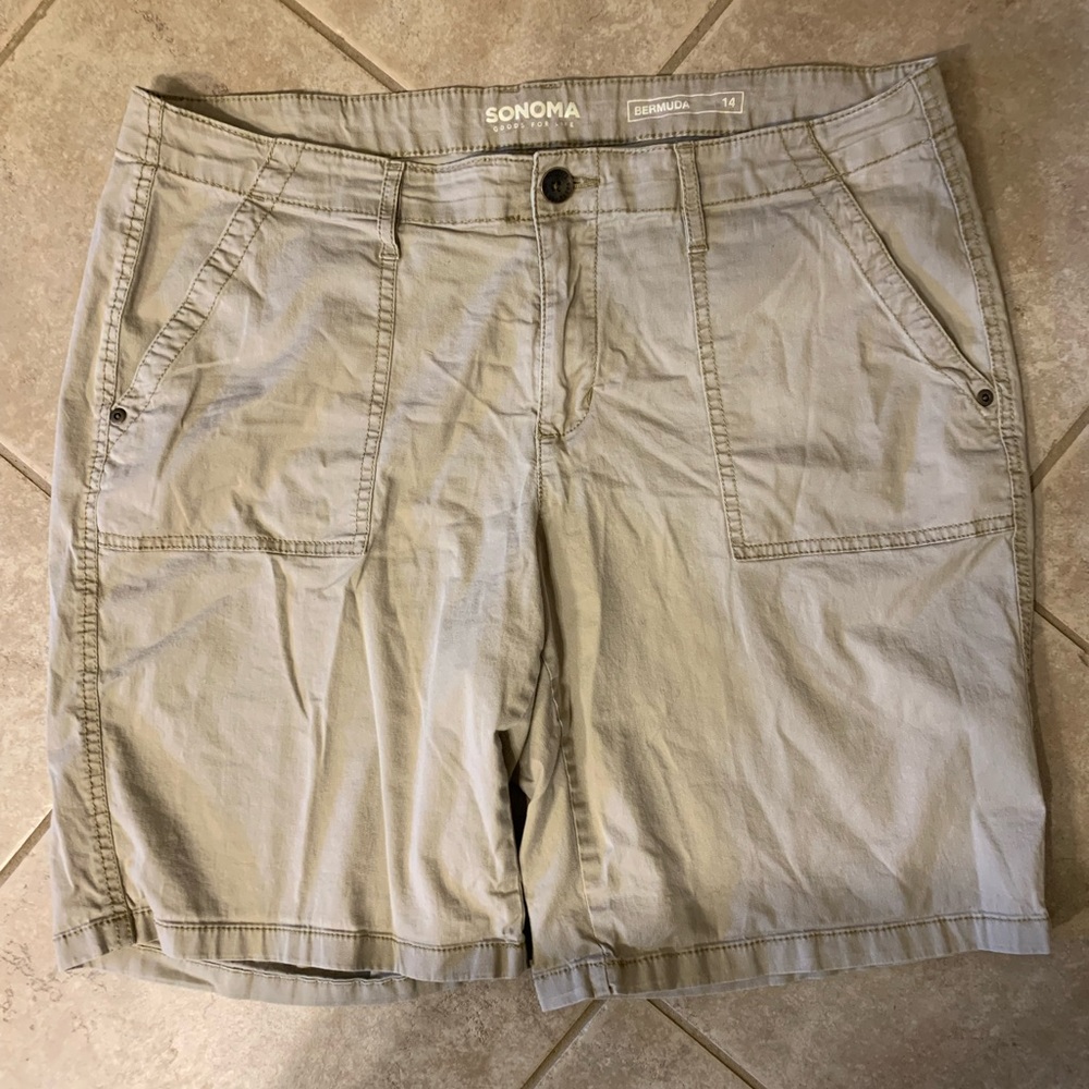 Sonoma khaki shorts, size 14